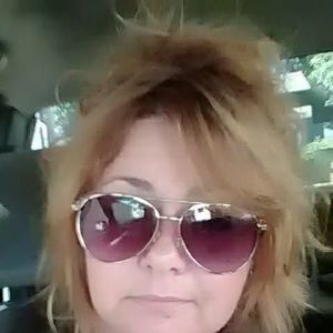 Meet your Posher, Michele